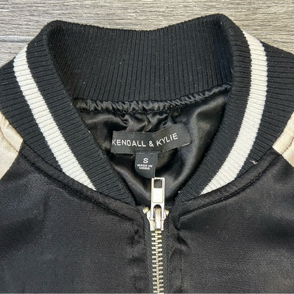 Kendall & Kylie PacSun Satin Bomber Jacket Eagle Rose Embroidery Black Cream EUC - Picture 3 of 7